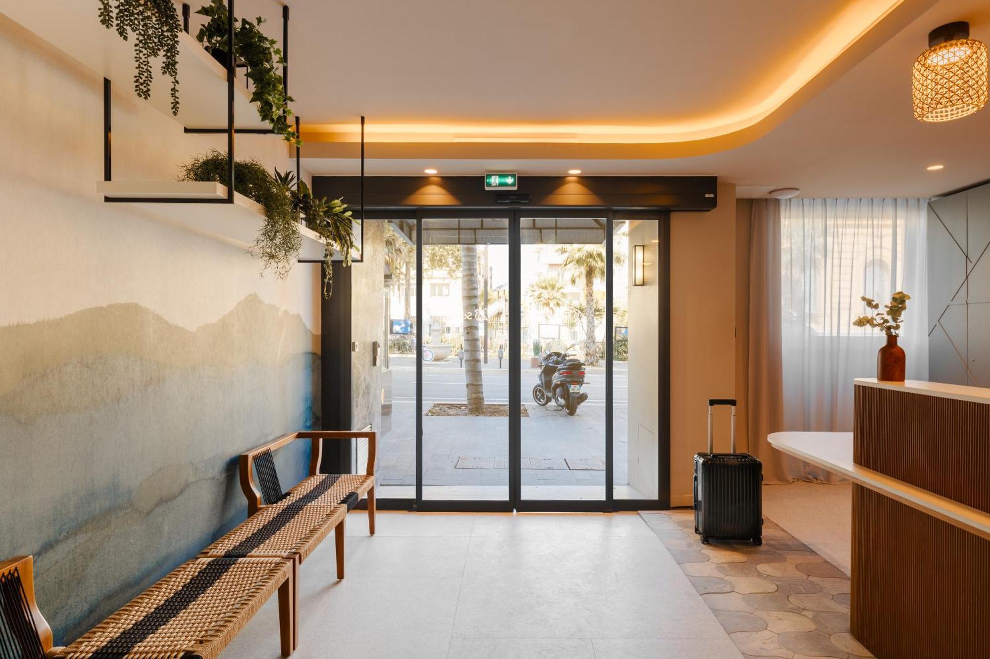Yelo Promenade Powered By Sonder Ξενοδοχείο Νίκαια Εξωτερικό φωτογραφία